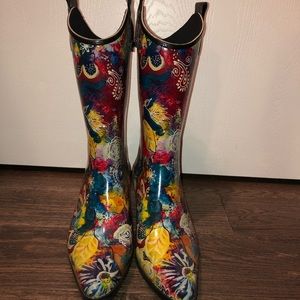 Women’s Cowgirl Style RainBOPS Boots